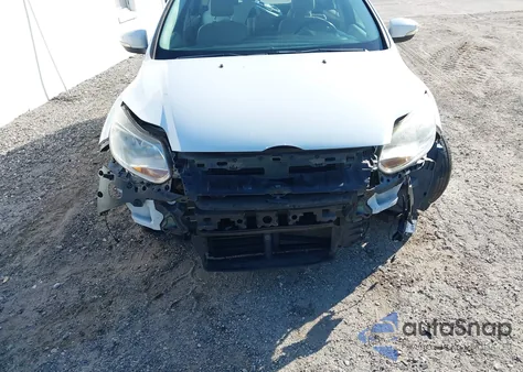 2012 Ford Focus Sel z USA, uszkodzony, nr VIN 1FAHP3M2XCL273970